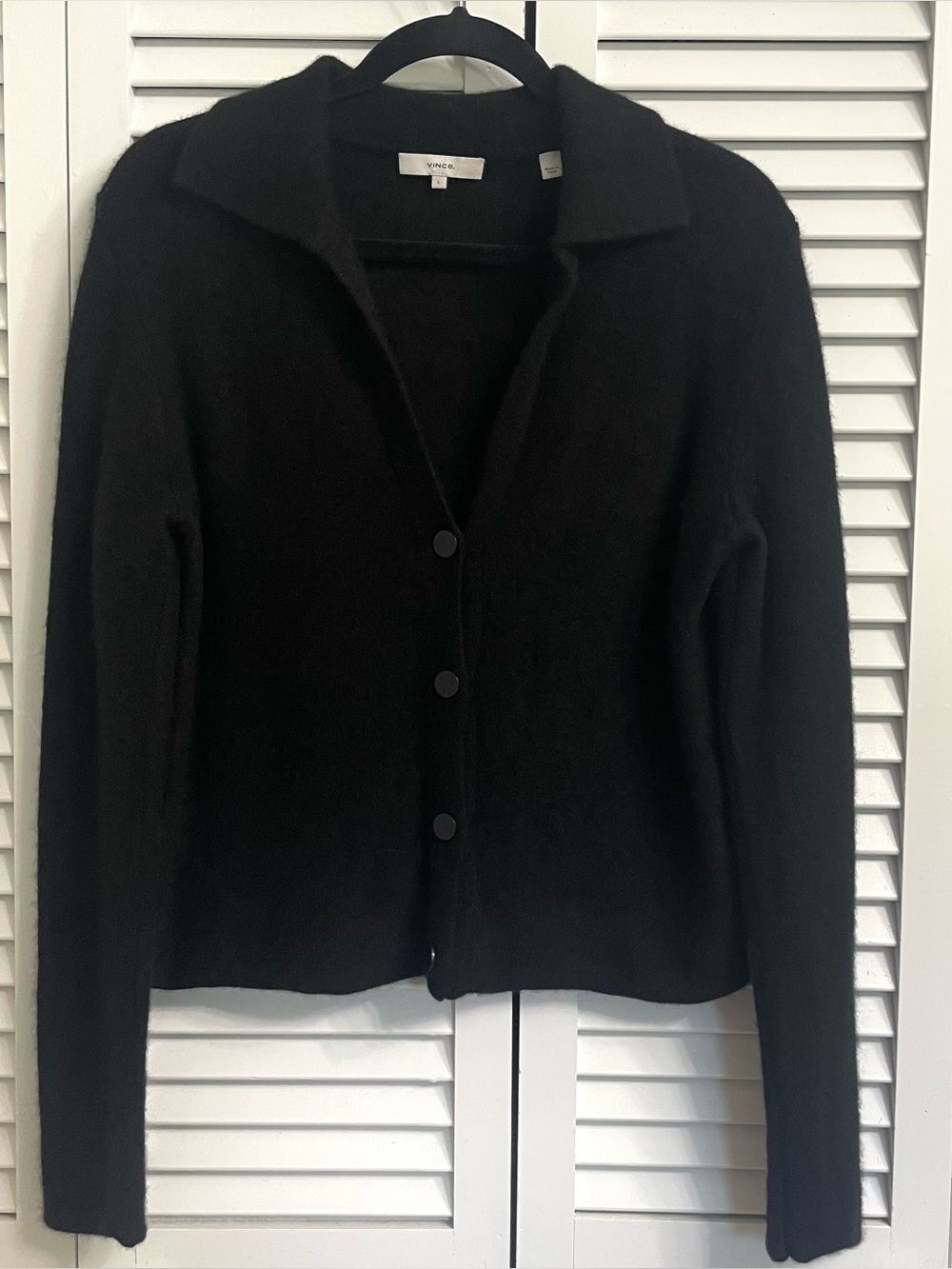 Vince Polo Button Front Black Cardigan Sweater 100% Cashmere Quiet Luxury Sz L